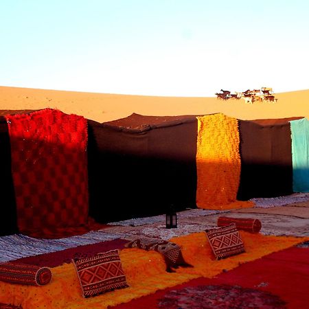 Palmeras Y Dunas Luxery Camp Merzouga Exterior foto